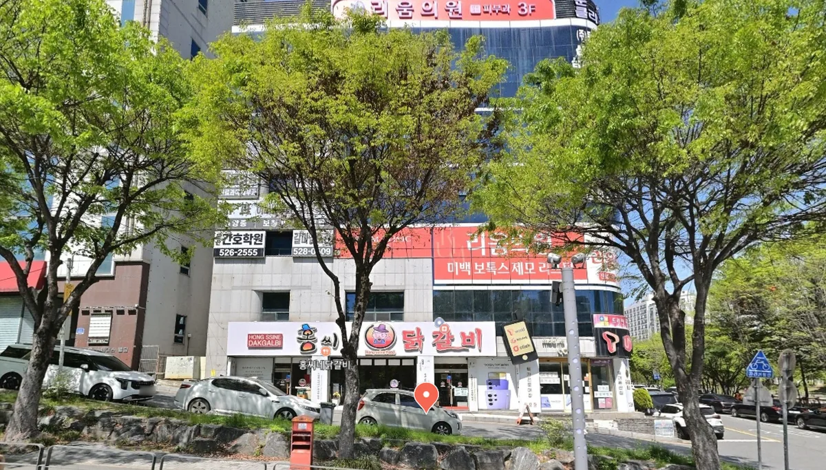 리움의원 대전점이 있는 대덕대로167번길 영호빌딩 일대 외관